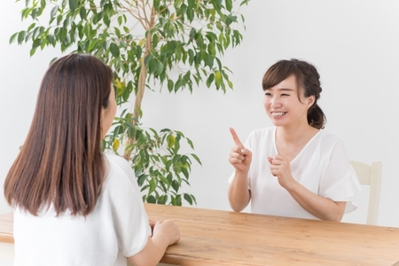 【1対多数の話す場面向け】人を惹きつける話し方がしたい人向けの伝え方講座